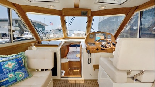 Legacy32 Salon